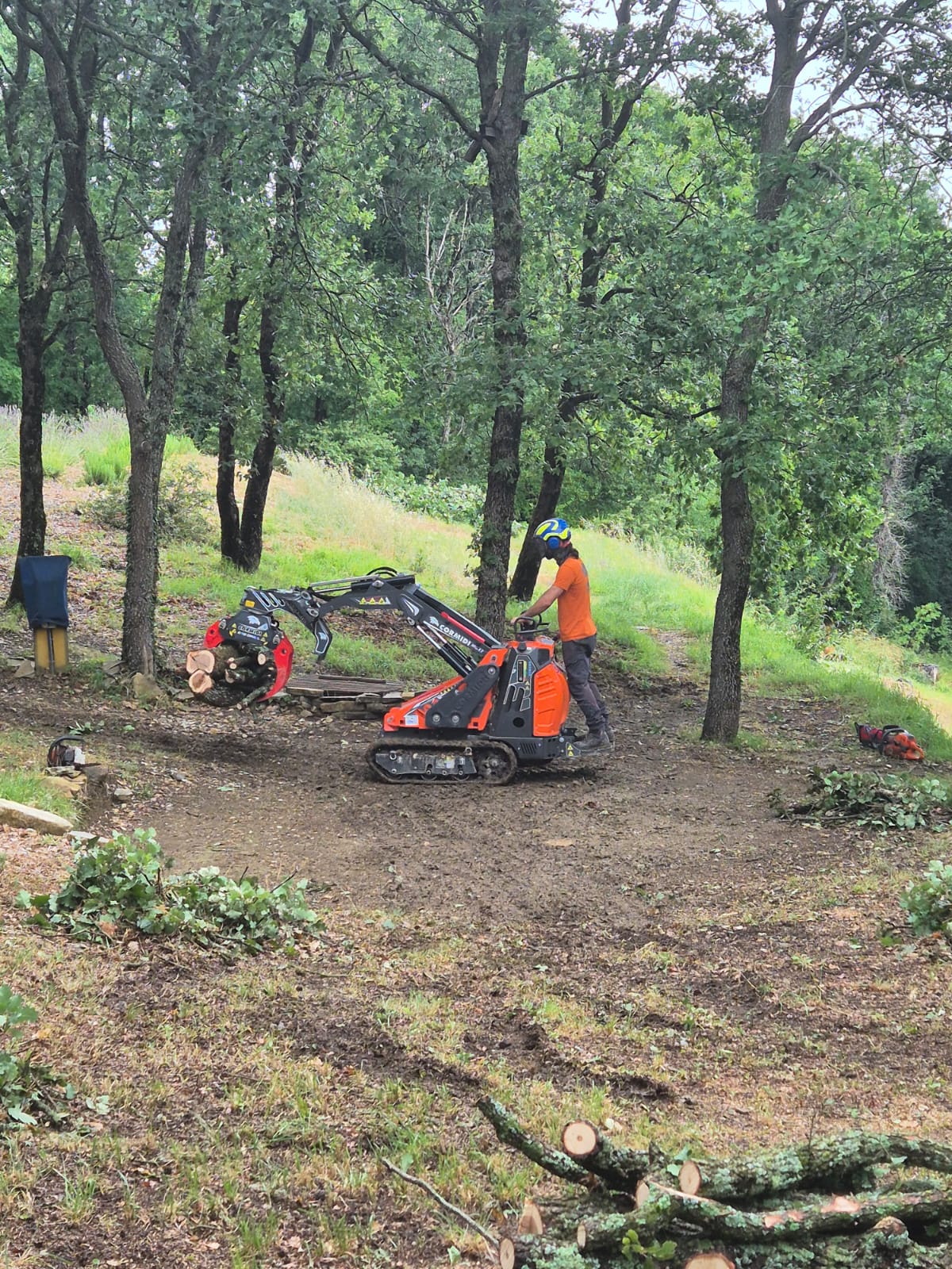 canopea pala gommata al lavoro